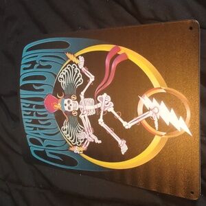 Greatful Dead dancing skeleton